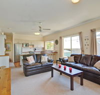 Just 4 Fun - Kingaroy Accommodation