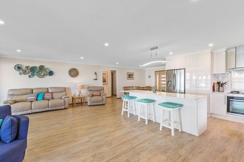 Kalimna Lakeside Living - Kingaroy Accommodation 3