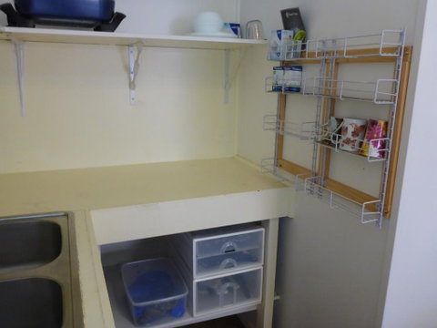 Kenny's Cabin - Kingaroy Accommodation 3