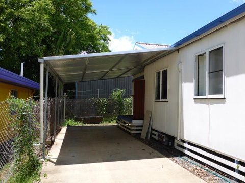 Kenny's Cabin - Kingaroy Accommodation 0