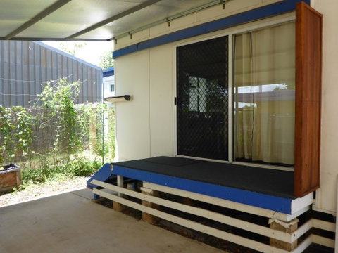 Kenny's Cabin - Kingaroy Accommodation 1