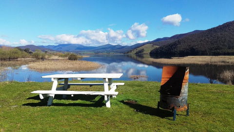 Khancoban Lakeside Caravan Park - Kingaroy Accommodation 1