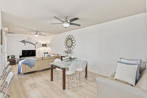 Kiah Unit 14 53 Victoria Parade - Kingaroy Accommodation 2