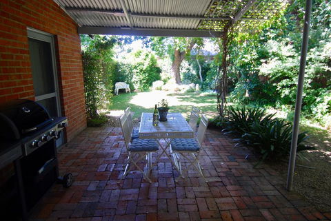 Kilparney House - Kingaroy Accommodation 2