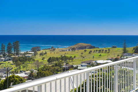 La Mer, 19 Dulconghi Street - Kingaroy Accommodation 0