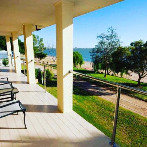 Lake Boga Waterfront Holiday House - Kingaroy Accommodation 3