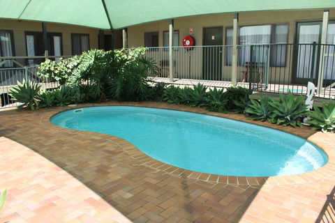 Lake Forbes Motel - Kingaroy Accommodation 1