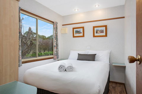 Lake Hamilton Motor Village And Caravan Park - Kingaroy Accommodation 3