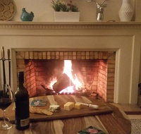 Lake House Benalla - Kingaroy Accommodation