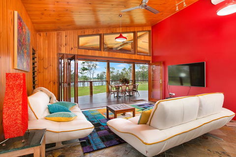 Lake Tinaroo Waterfrontage - Kingaroy Accommodation 0