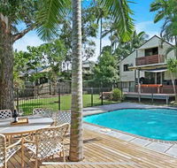 Lakeside Beach House - Hostie Properties - Kingaroy Accommodation