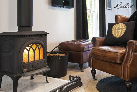 Leddicott Cottage - Kingaroy Accommodation 2