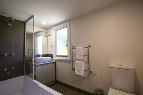 Leichhardt Cottages - Kingaroy Accommodation 3