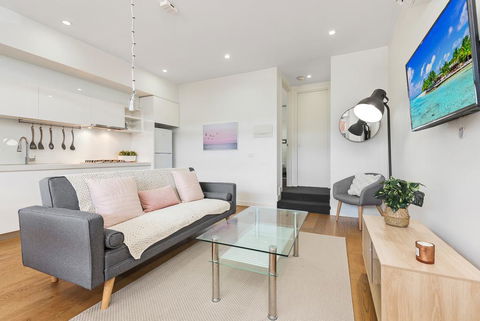 Light-Filled Beachside Apartment In Trendy Area - Kingaroy Accommodation 0