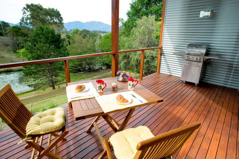 Lilypad Luxury Cabins - Kingaroy Accommodation 1