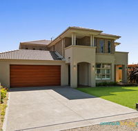 Luxury Coastal Escape - Kingaroy Accommodation