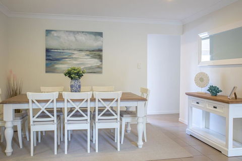 Luxury Home Noosaville, WIFI, Netflix, Location, Shops - Kingaroy Accommodation 3