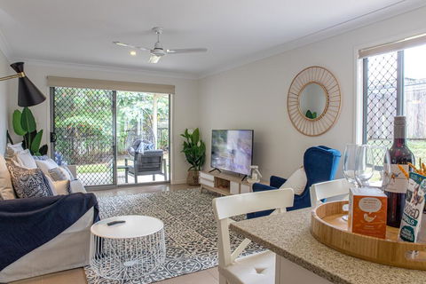 Luxury Home Noosaville, WIFI, Netflix, Location, Shops - Kingaroy Accommodation 0