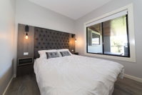 Luxury on Lewis - 6 Lewis Road