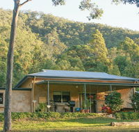 Lyrebird Studio Hideaway in the Watagans - be at one with nature - Kingaroy Accommodation