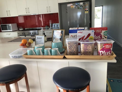 M & T's Waterfront Bed & Breakfast - Kingaroy Accommodation 3