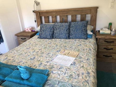 M & T's Waterfront Bed & Breakfast - Kingaroy Accommodation 1