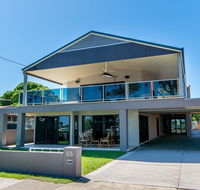 Magical holiday home - Welsby Pde Bongaree - Kingaroy Accommodation