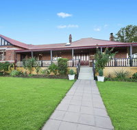 Magnificent COTILLION c1920 Federation Brilliance - Kingaroy Accommodation