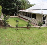 Mapleton Falls Farm House - Kingaroy Accommodation