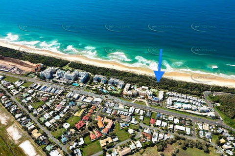 Marcoola Beachfront 3BR -Pool-100m To The Beach. - Kingaroy Accommodation 0