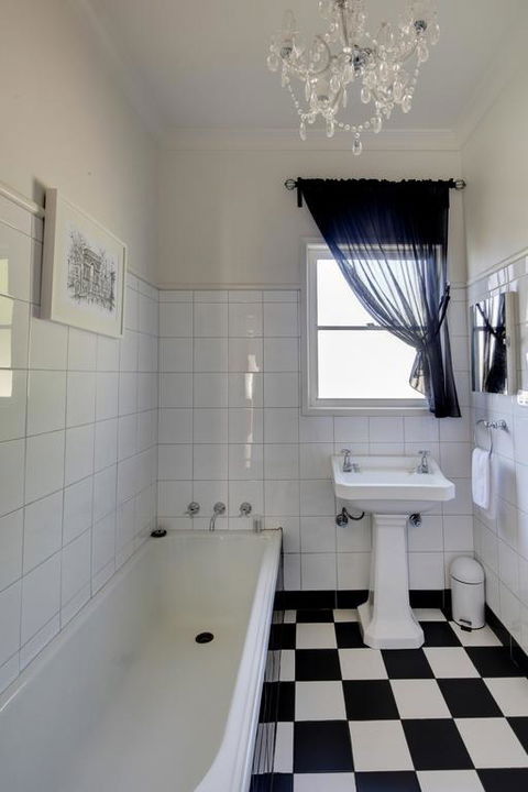 Mary Grant - Kingaroy Accommodation 3