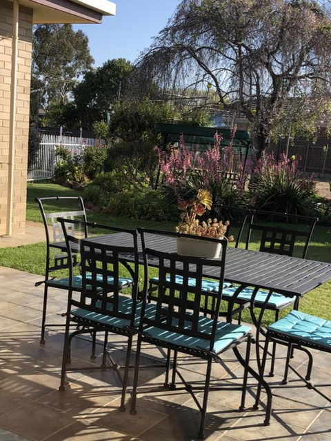 Maudie Bells - Kingaroy Accommodation 3