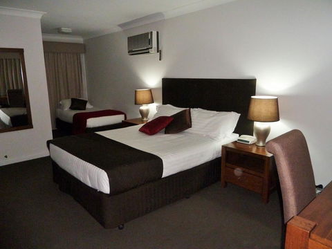 McNevins Tamworth Motel - Kingaroy Accommodation 0