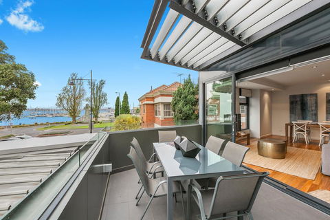 Melbourne Holiday Apartments Williamstown - Kingaroy Accommodation 3