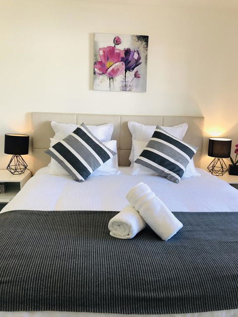 Melbourne Inner City Short Stay Near Flemington Racecourse Free Wifi And Netflix - Kingaroy Accommodation 3