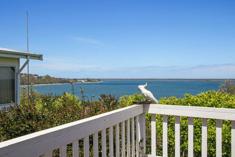 Metung Lake House - Kingaroy Accommodation 2
