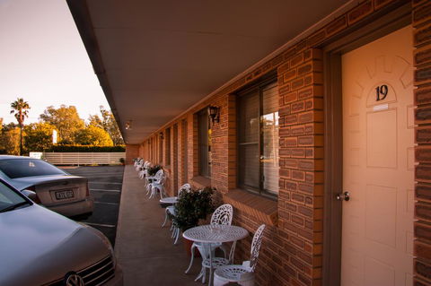 Mid Town Inn Narrabri - Kingaroy Accommodation 3