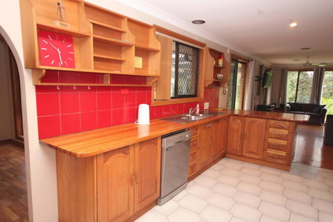 MIDDLEROCK RETREAT - 92 Chepana St LC - Kingaroy Accommodation 1