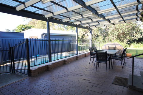 MIDDLEROCK RETREAT - 92 Chepana St LC - Kingaroy Accommodation 2