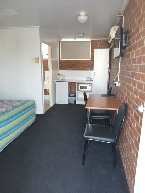 Millmerran Motel - Kingaroy Accommodation 3