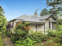 Mintie Cottage on Leura Mall