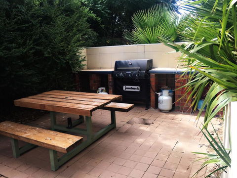 Moama Motel - Kingaroy Accommodation 2