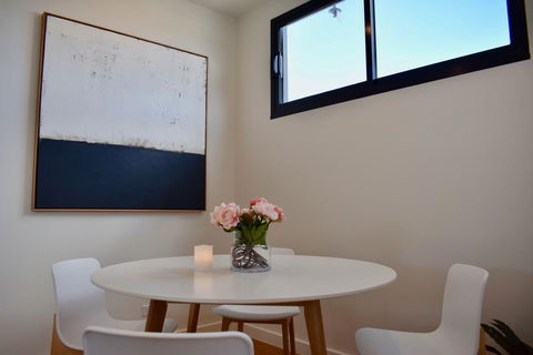 Modern And Elegant Apartment Near The Beach - Kingaroy Accommodation 2