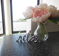 Modern Hobart Apartment with Stunning Views - Kingaroy Accommodation