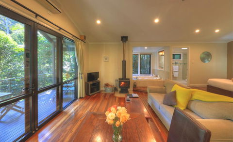 Montague's Of Montville - Kingaroy Accommodation 2