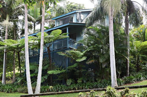 Montville Country Cabins - Kingaroy Accommodation 0
