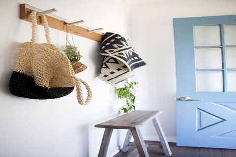 MOOMBA RETREAT - MORNINGTON - Kingaroy Accommodation 2