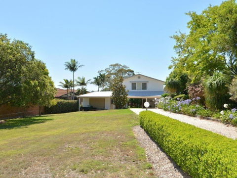 Morisset Waterfront 1bdr Studio Looking Over Trinity Marina - Kingaroy Accommodation 2