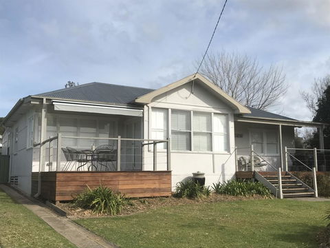 Moruya Holiday House - Kingaroy Accommodation 2