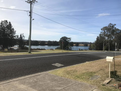 Moruya Holiday House - Kingaroy Accommodation 3